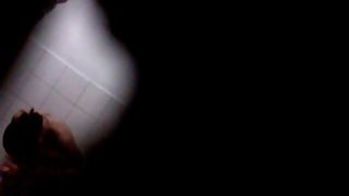 俄羅斯女同性戀與玩具色情發生性關係