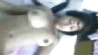 熱種馬撕裂緊身褲和懲罰他媽的色情片