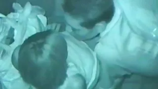 漂亮的女人坐在濕陰莖上厚厚的陰莖色情