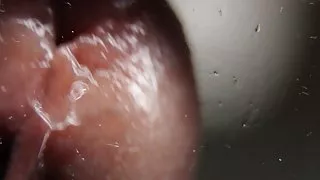 年輕夫婦他媽的硬在沙髮色情