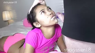 年輕的好色女同志拳交色情