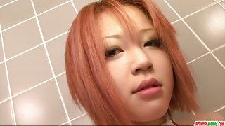 吸了她的祖父，然後在他面前張開雙腿色情片