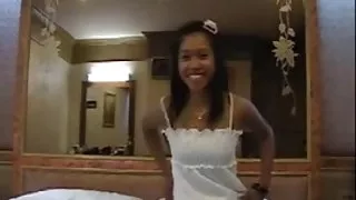 曬黑的小雞吹她的男朋友在凸輪色情